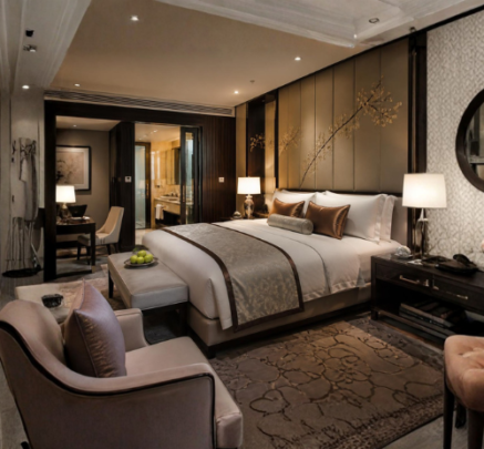 7 Simple Ways to Make Your Bedroom Feel Like a Luxury Hotel